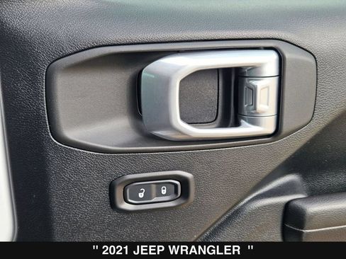 Used 2021 Jeep Wrangler Unlimited Sport AWD/4WD image 31
