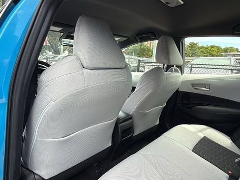 Used 2022 Toyota Corolla SE w/ SE Preferred Package FWD image 25