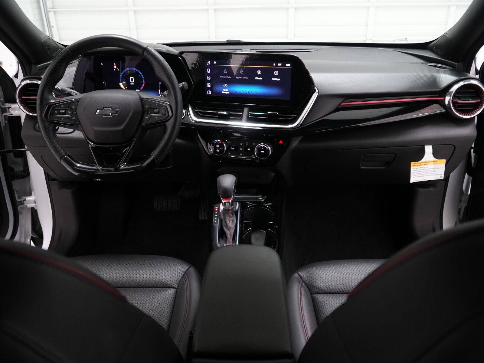 Used 2025 Chevrolet Trax RS w/ Driver Confidence Package FWD image 12