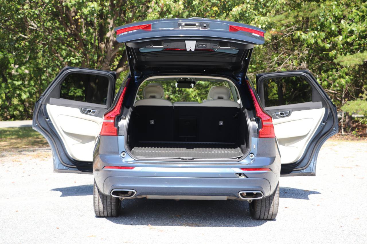 Used 2021 Volvo XC60 T8 Inscription w/ Advanced Package AWD/4WD image 5
