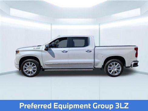 Used 2024 Chevrolet Silverado 1500 High Country w/ High Country Premium Package AWD/4WD image 2