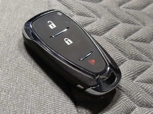 Used 2022 Chevrolet Equinox LS image 32