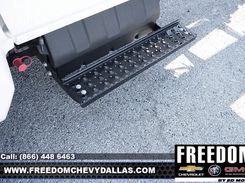 New 2023 Ford F150 LT image 38