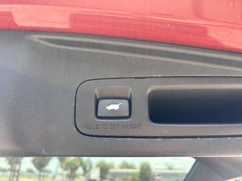 Used 2018 Honda CR-V Touring image 11