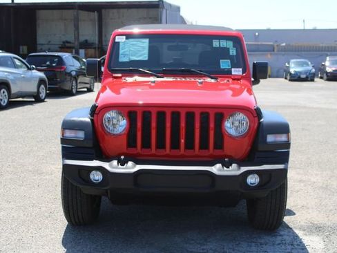 Used 2022 Jeep Wrangler Unlimited Sport AWD/4WD image 2