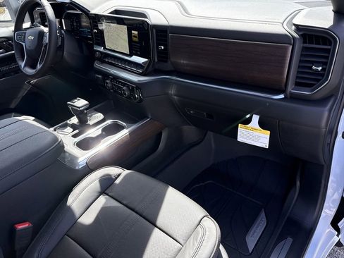 New 2026 Chevrolet Silverado 1500 High Country AWD/4WD image 31