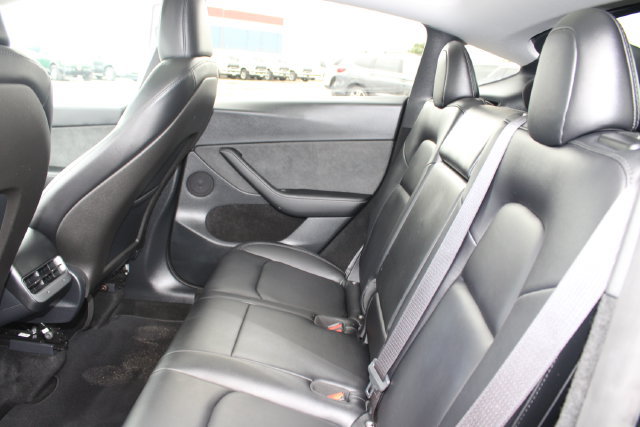 Used 2024 Tesla Model Y Performance AWD/4WD image 30