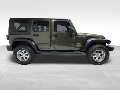 Used 2007 Jeep Wrangler Unlimited Sahara w/ Dual Top Group image 4