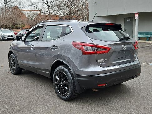 Certified 2021 Nissan Rogue Sport SV image 2