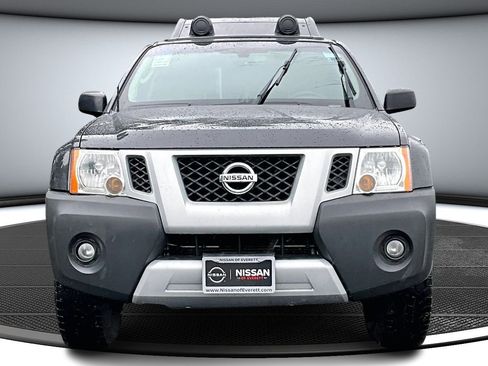 Used 2011 Nissan Xterra PRO-4X image 2