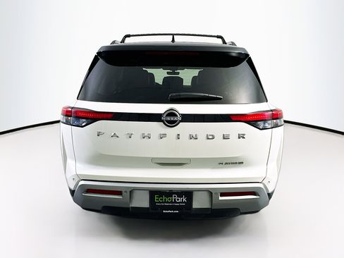 Used 2023 Nissan Pathfinder Platinum w/ Cargo Package FWD image 7