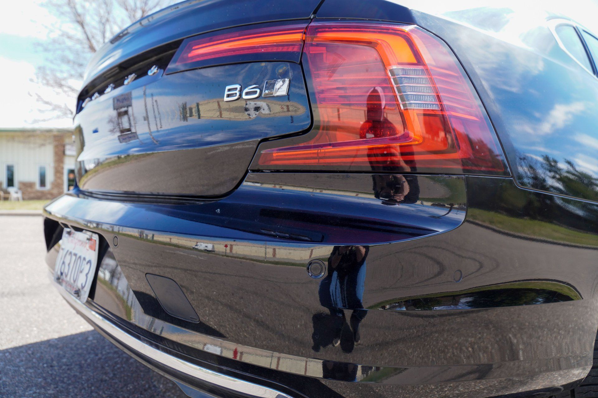Used 2023 Volvo S90 B6 Ultimate w/ Protection Package Premier AWD/4WD image 25