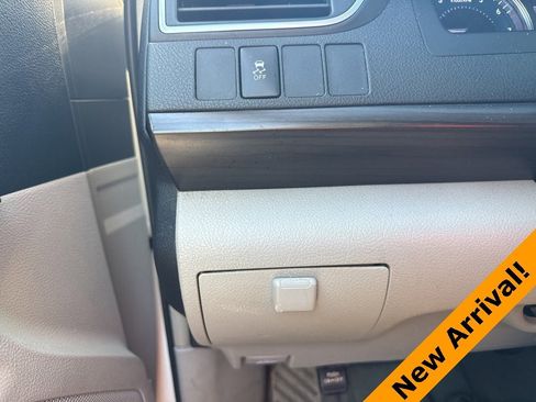 Used 2017 Toyota Camry LE image 16