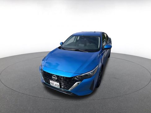 Used 2025 Nissan Sentra SV image 7