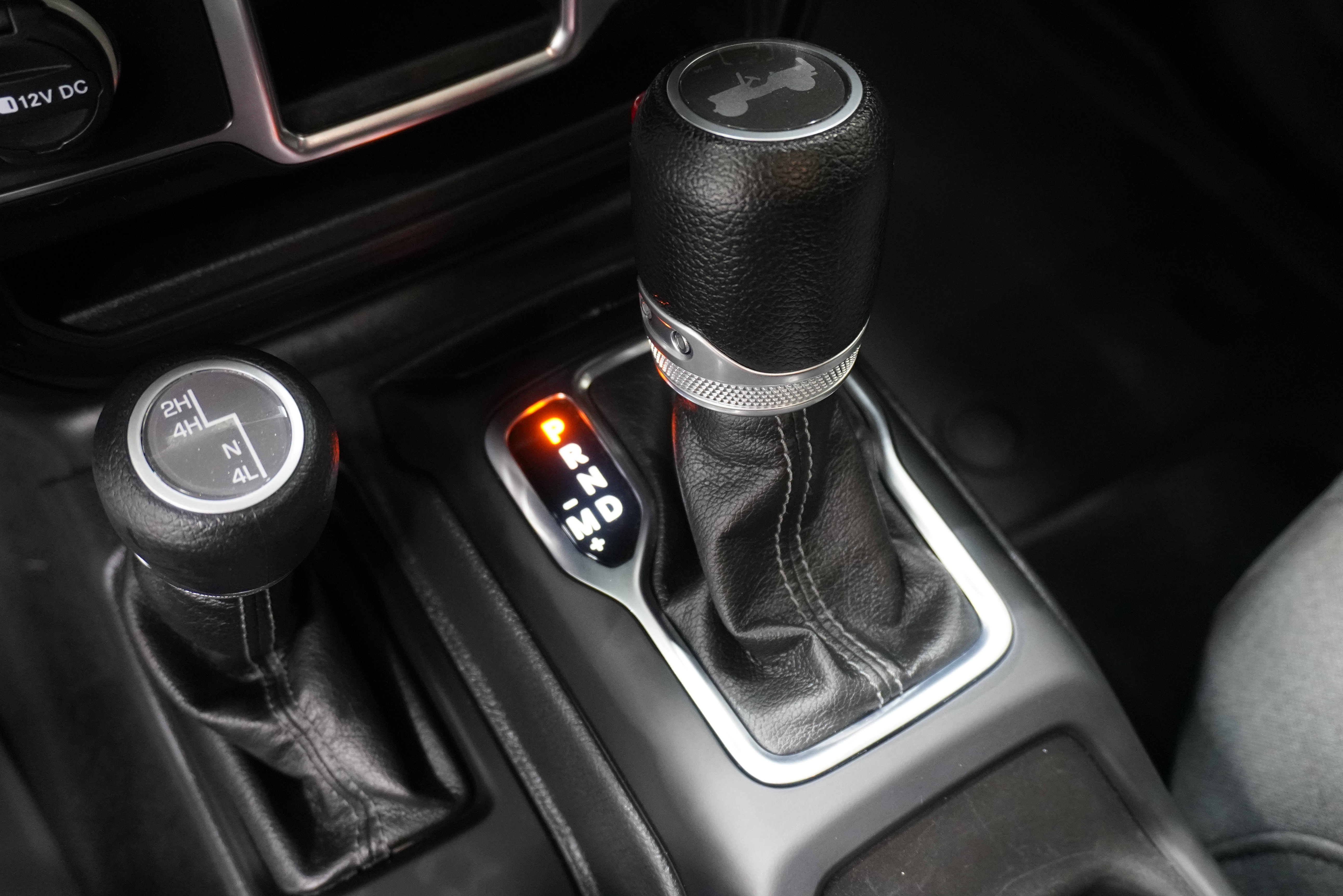 Used 2024 Jeep Wrangler Unlimited Sport AWD/4WD image 23