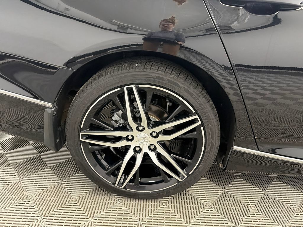 Used 2022 Honda Accord Touring image 19