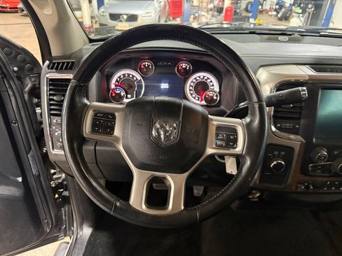 Used 2015 RAM 2500 Laramie AWD/4WD image 25