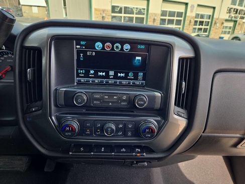 Used 2018 Chevrolet Silverado 1500 LT w/ All Star Edition image 30