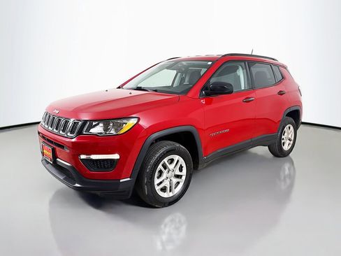 Used 2018 Jeep Compass Sport w/ Tech Group AWD/4WD image 3
