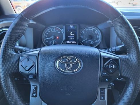 Used 2023 Toyota Tacoma TRD Sport w/ Advanced Technology Package image 15