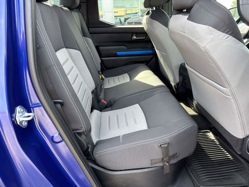 Certified 2025 Toyota Tacoma TRD Off-Road image 13