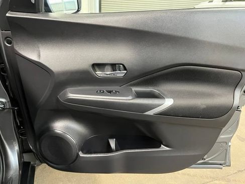 Used 2024 Nissan Kicks SV FWD image 11