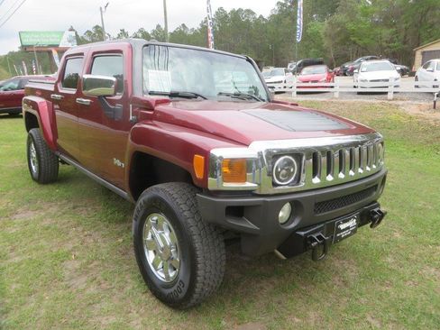Used 2010 HUMMER H3T w/ Appearance Package image 4