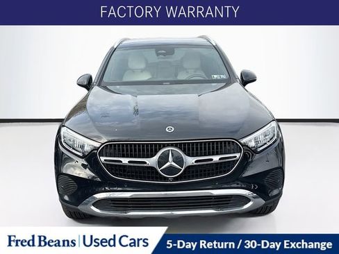 Used 2025 Mercedes-Benz GLC 300 4MATIC image 2