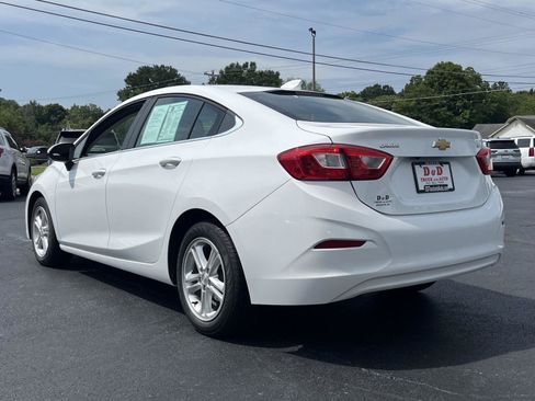 Used 2018 Chevrolet Cruze LT FWD image 3