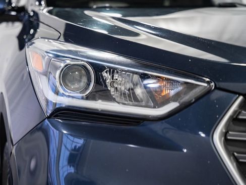 Used 2017 Hyundai Santa Fe Limited image 8