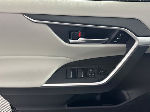 New 2025 Toyota RAV4 XLE Premium image 11