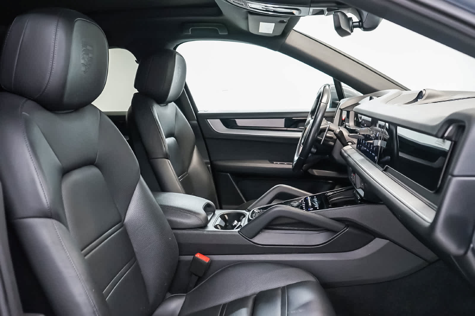 Certified 2024 Porsche Cayenne S AWD/4WD image 22