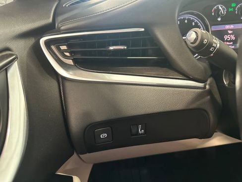 Used 2024 Buick Enclave Essence w/ Experience Buick Package AWD/4WD image 21