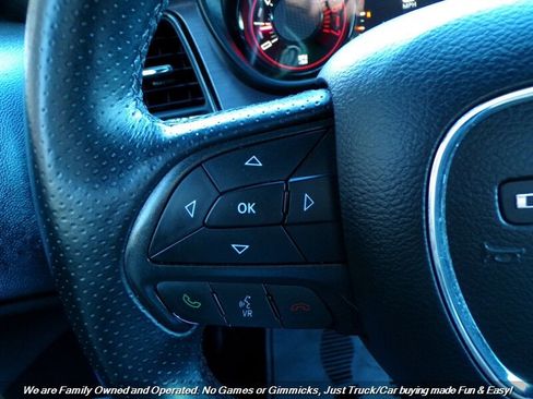 Used 2016 Dodge Challenger R/T w/ Blacktop Package image 30