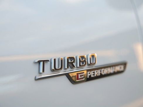 New 2025 Mercedes-Benz GLC 63 AMG S image 17