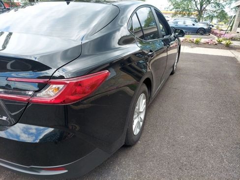 Used 2025 Toyota Camry LE FWD image 6