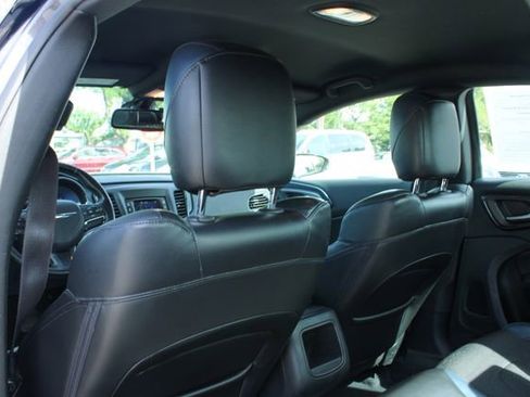 Used 2015 Chrysler 200 S FWD image 32