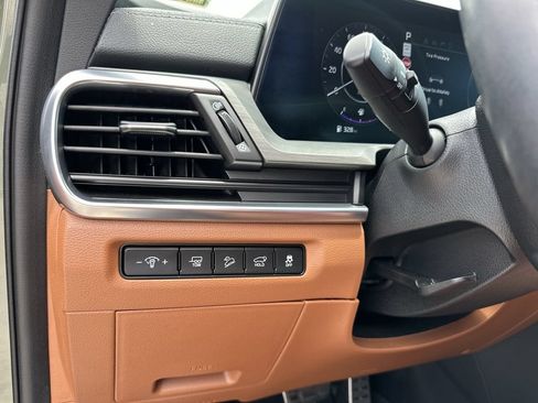 Certified 2025 Kia Telluride SX Prestige X-Line AWD/4WD image 34