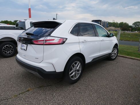 Used 2024 Ford Edge SEL AWD/4WD image 4