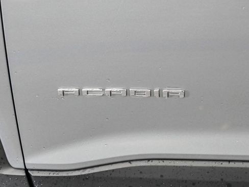 Certified 2023 GMC Acadia SLE w/ Driver Convenience Package image 19
