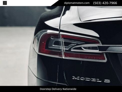 Used 2015 Tesla Model S 70D AWD/4WD image 15