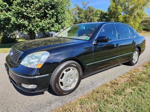 Used 2002 Lexus LS 430 image 2
