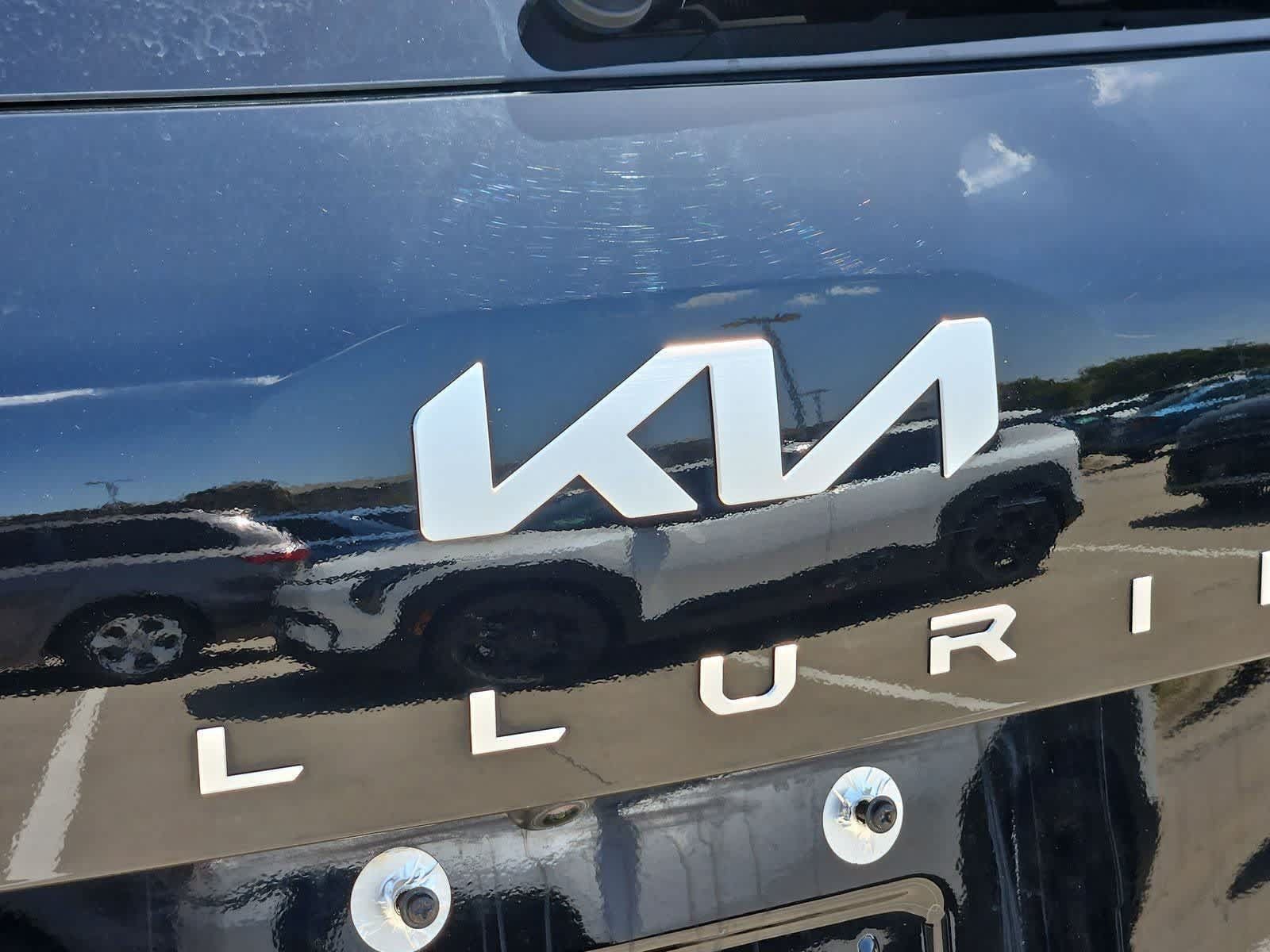 Certified 2024 Kia Telluride S FWD image 11