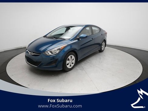 Used 2016 Hyundai Elantra SE image 1