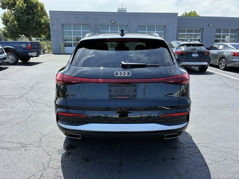 Used 2025 Audi Q5 Premium w/ Convenience Package AWD/4WD image 6