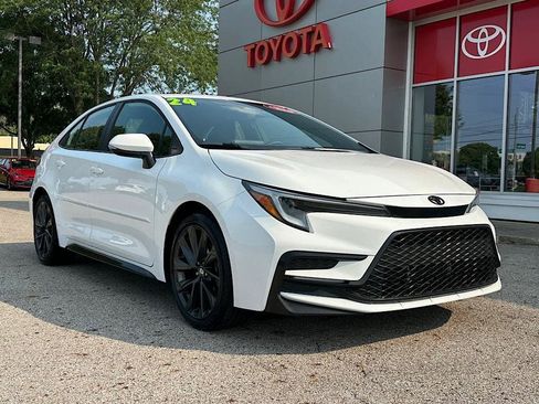 Certified 2024 Toyota Corolla XSE FWD image 7