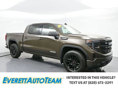 Used 2023 GMC Sierra 1500 Elevation AWD/4WD image 1