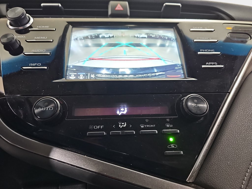 Used 2018 Toyota Camry SE w/ Convenience Package FWD image 25