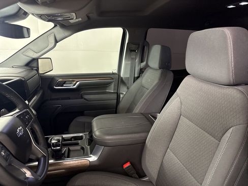 Used 2024 Chevrolet Silverado 1500 LT Trail Boss image 23