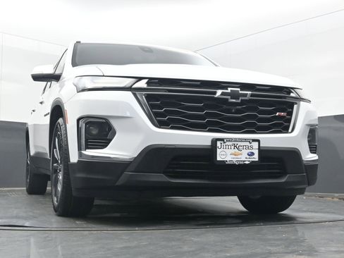 Used 2023 Chevrolet Traverse RS image 25